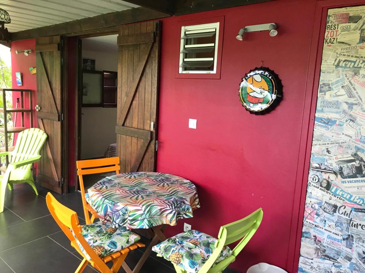 Un Bungalow Au Paradis Saint Pierre Exterior foto